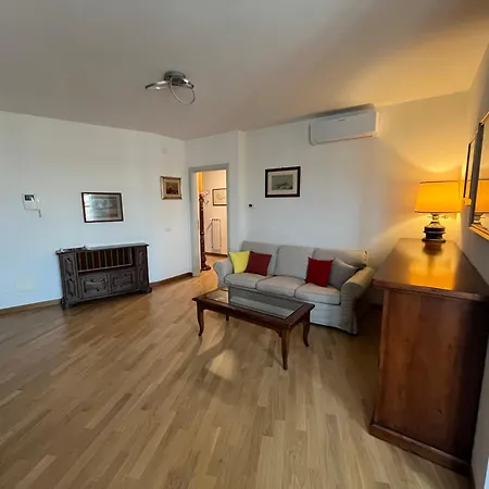 Tra Mare E Colli Apartment